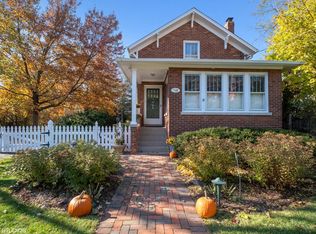 705 Illinois Rd, Wilmette, IL 60091