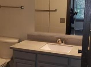 108 S Cleveland Ave #110, Deforest, WI 53532