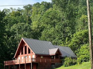 71 Travis Ln, Bakersville, NC 28705