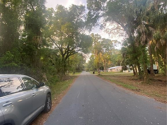 4th image of 3403 N Olive Ave