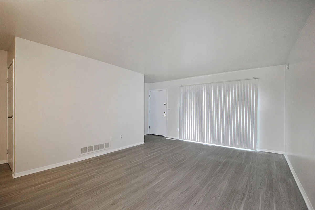3181 Chelsea Cir — Photo 2