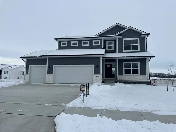 4623 Everest Cir, Ames, IA 50014