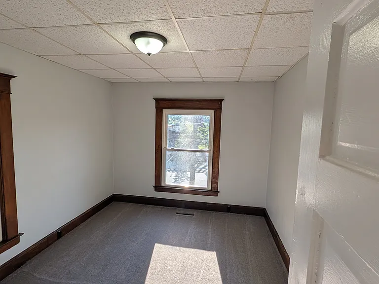 311 1/2 N Washington St — Photo 9
