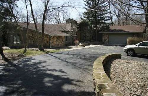 1st image of 8457 Bay Colony Dr