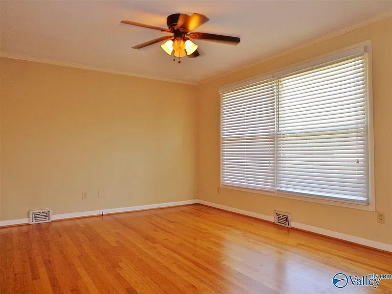 7705 Holland Dr SW — Photo 2