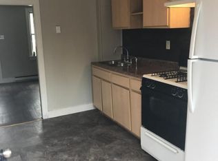 119 1/2 W Chapel Ave, Carlisle, PA 17013