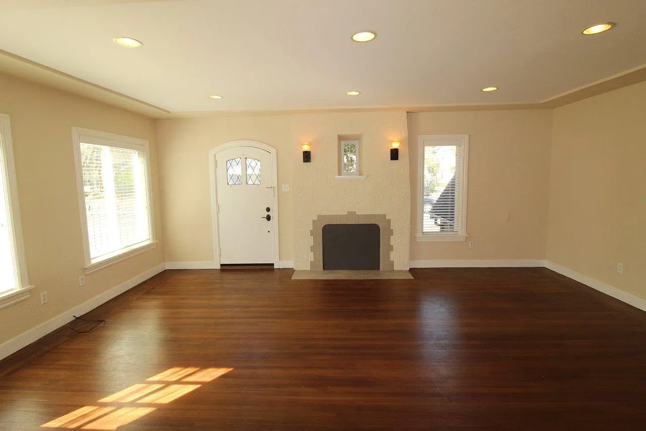 Concord Beautiful 2 bedroom 1 bath home walk to Downtown shopping & dining! — Photo 3