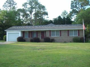809 Par St, Douglas, GA 31533