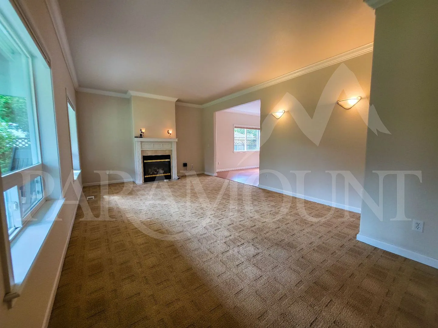 3-Bed w/2-Car Garage in Belfair — Photo 3