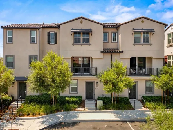 408 Carina Gln, Escondido, CA 92025