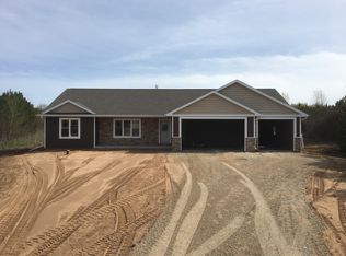 746 Wildrose Ct, Sobieski, WI 54171