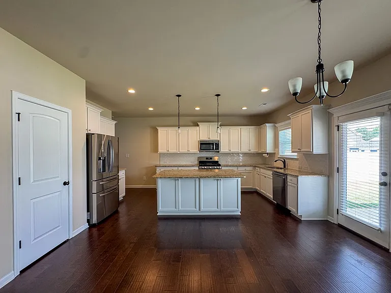 1465 Draw Bridge Ln — Photo 8