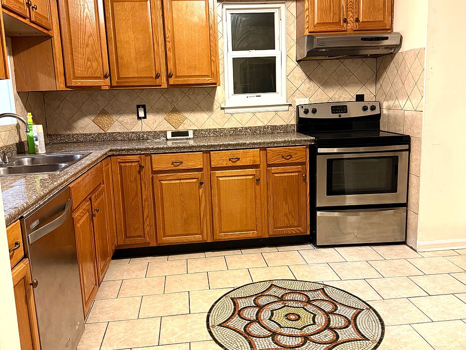 1st image of 5400 Woburn Ln