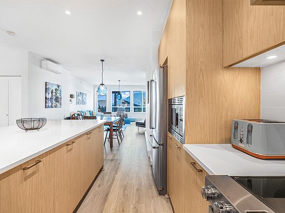 5th image of 41215 Garibaldi Way #6
