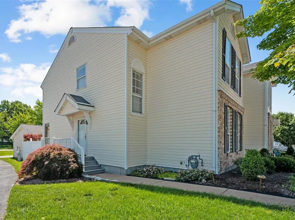 16508 Victoria Crossing Dr, Grover, MO 63040