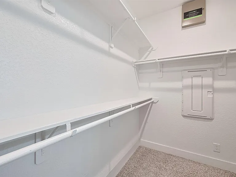 200 Catalina Cove Dr — Photo 29