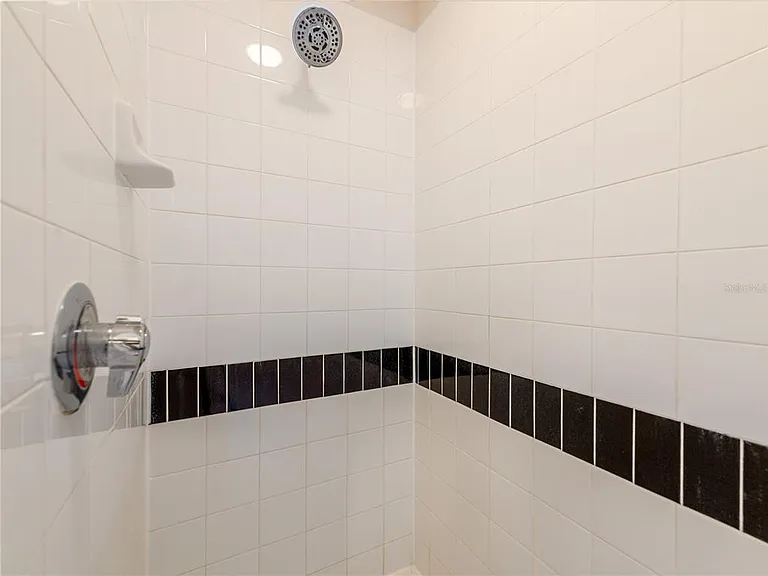 16322 Parkstone Palms Ct — Photo 24