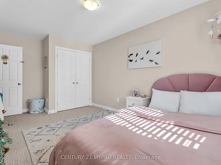 1130 Baird St — Photo 22