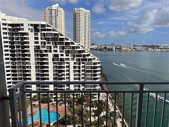2nd image of 770 Claughton Island Dr APT 1913