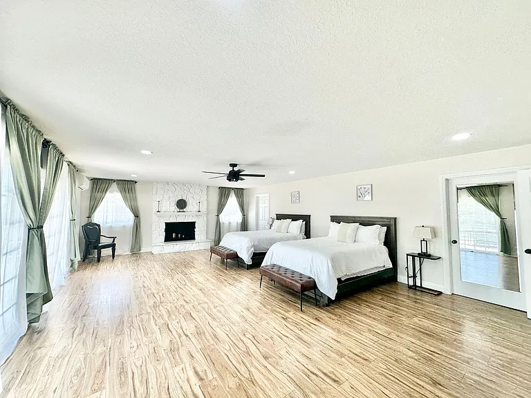 9431 W Lilac Rd #1 — Photo 32