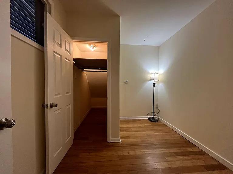 180 Bergen Ave #2 — Photo 9