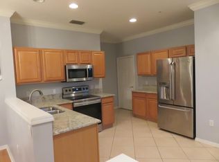 760 Hampton Cir, Naples, FL 34105