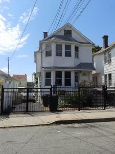 353 Thieriot Ave, Bronx, NY, 10473