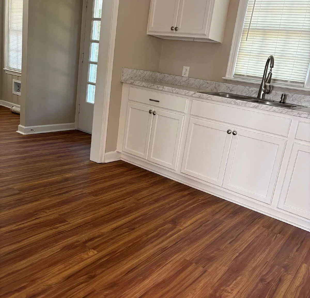 4 bed, 2.0 bath, 1300 sqft, $1,450 — Photo 3
