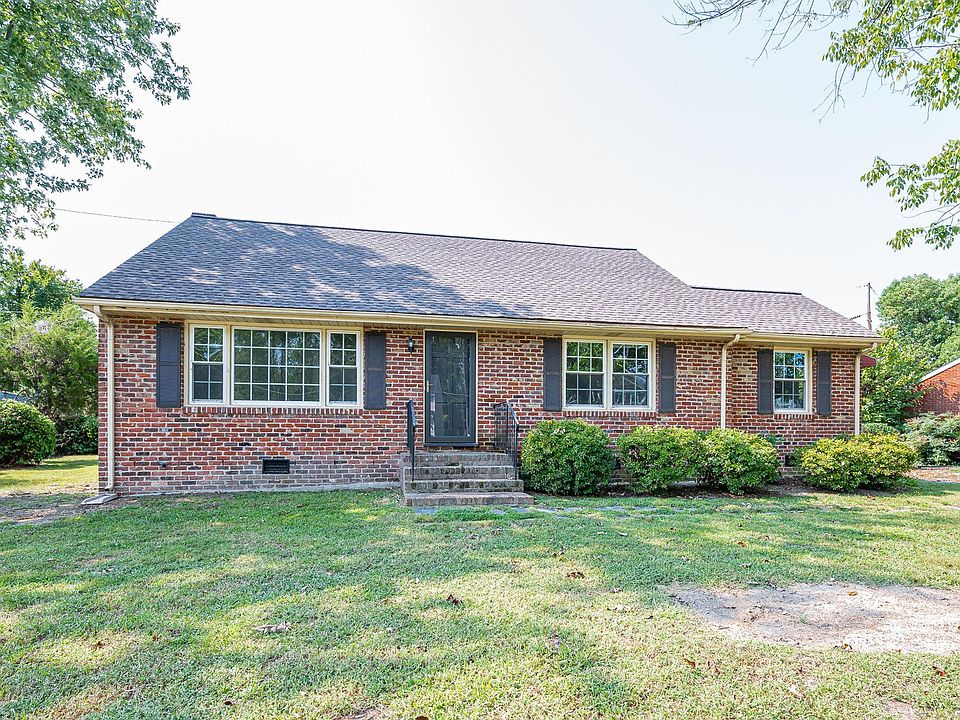 1st image of 2203 Craven Ln
