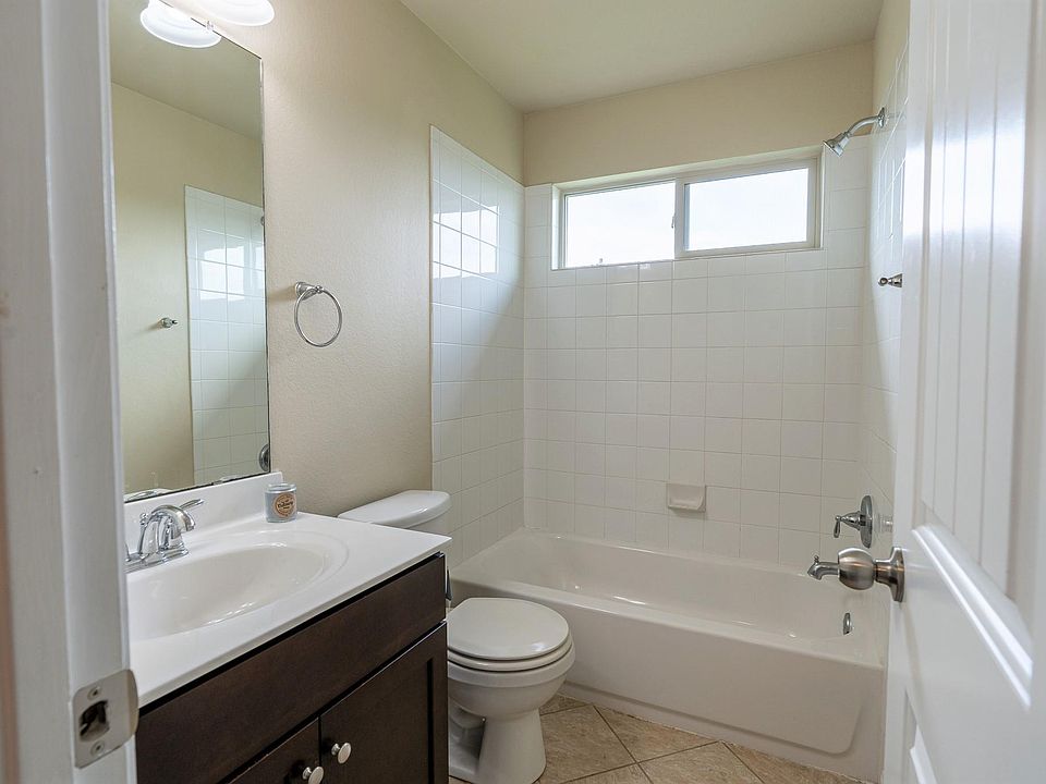 1st image of 1508 Paint Brush Dr