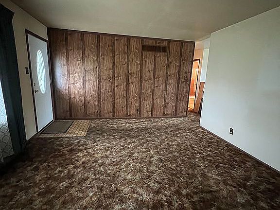 2nd image of 700 Emil Dr