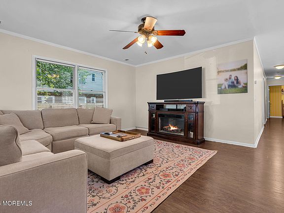 4th image of 263 Fisher Avenue