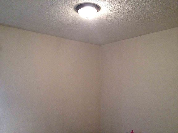 5th image of 3906 Drummond St