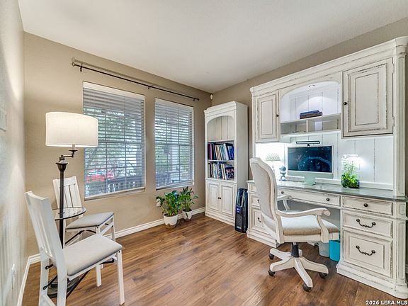3rd image of 7643 Presidio Sands