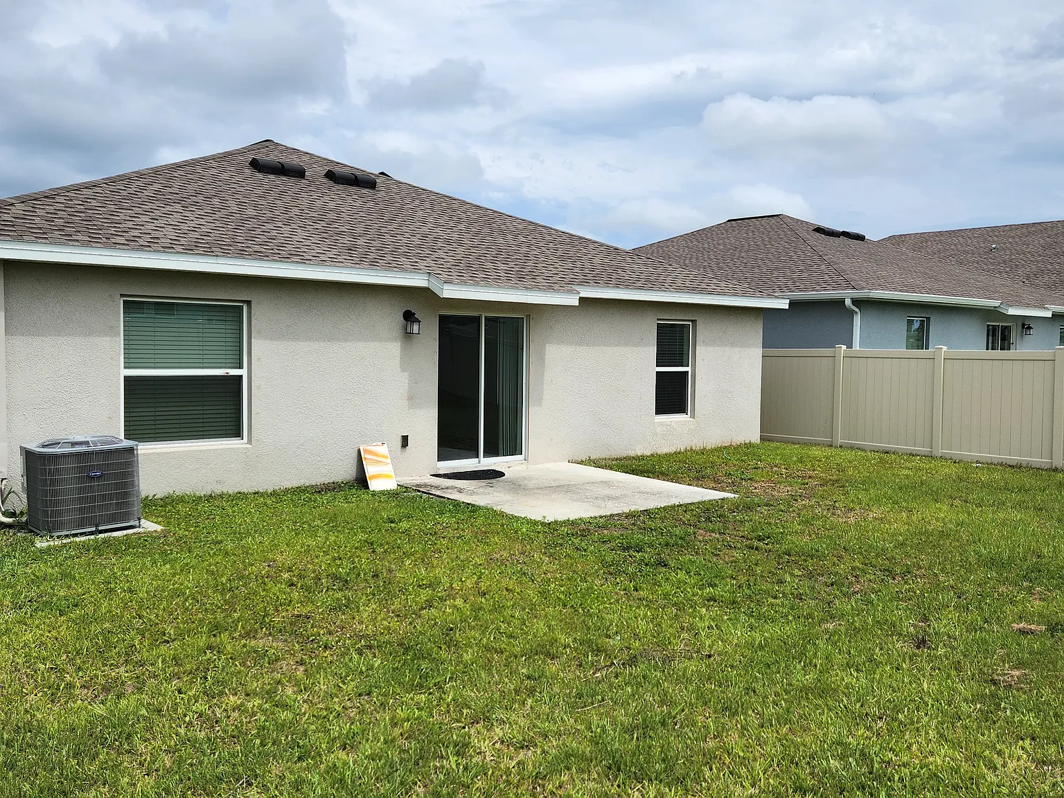 3 bed, 1560 sqft, $2,000 — Photo 2