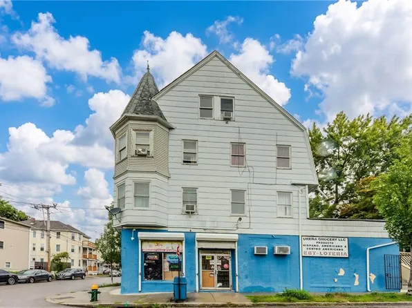91 Laura St, Providence, RI 02907