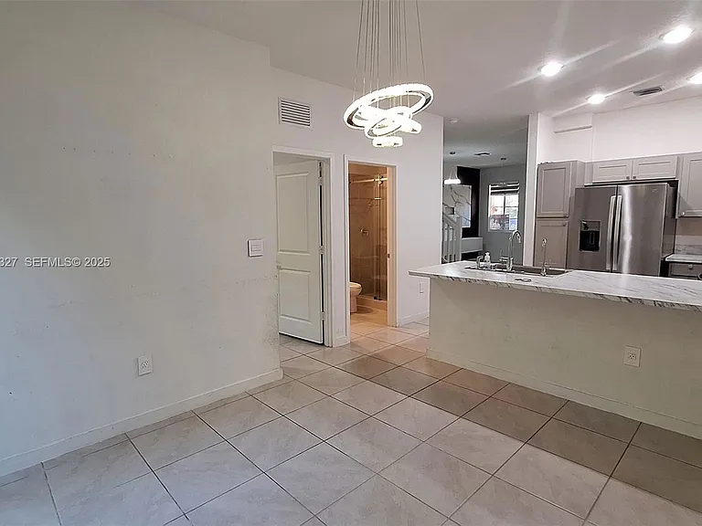 1325 NW 208th Ter — Photo 5