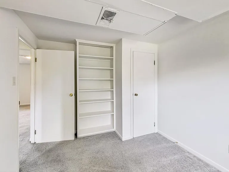 1208 Pinewood Dr — Photo 32
