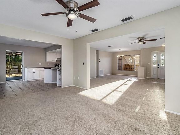 5th image of 313 Gladstone Blvd