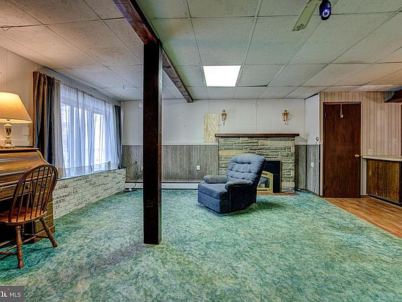5th image of 5 1/2 McElhattan Ave