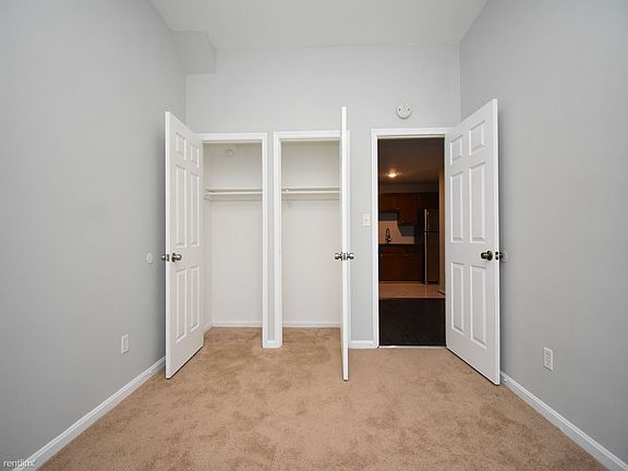 2419 Greenmount Avenue Apt. 9 Bedroom
