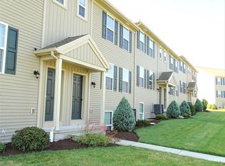 949 Woodridge Dr, Middletown, PA 17057