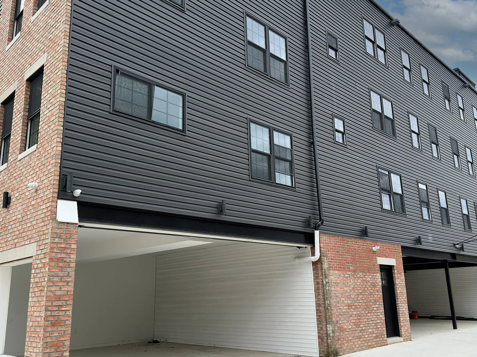 2809 S Warnock St — Photo 3
