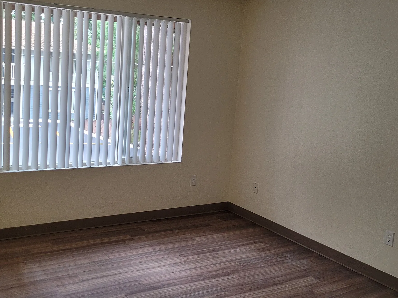 2 bed, 850 sqft, $1,450 — Photo 4