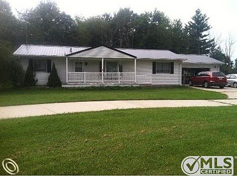 #2 Front yard view.jpg