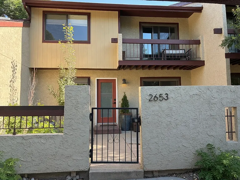 2653 Grapewood Ln — Photo 1