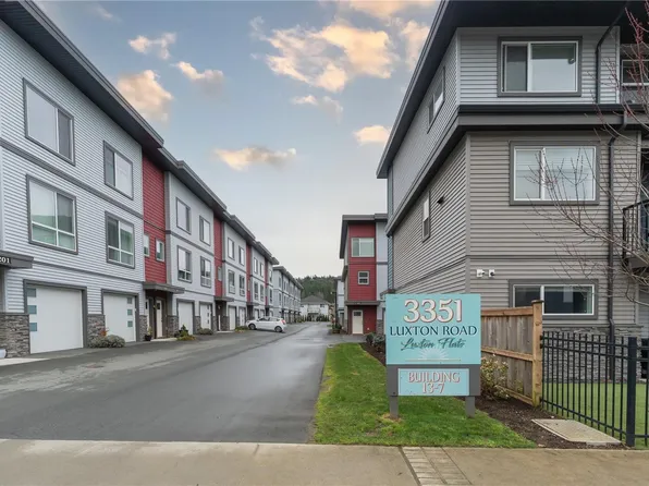 3351 Luxton Rd #402, Langford, BC V9C 0P2
