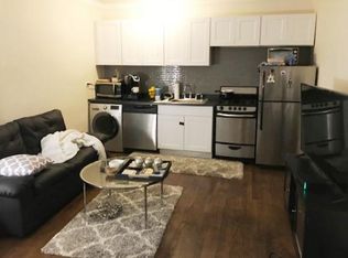 918 Green Bay Rd APT 2C, Winnetka, IL 60093