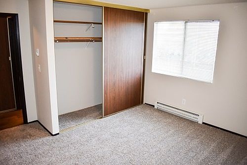 2nd image of 415 SW 154th St