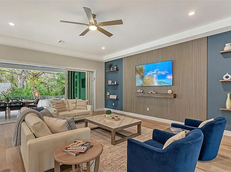 1537 Siesta Dr — Photo 7